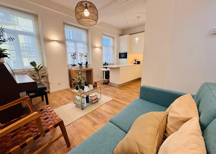 Bright And Cozy In Principe Real Lejlighed *