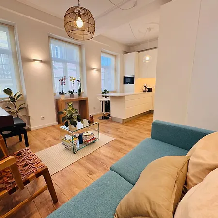 Bright And Cozy In Principe Real Apartman *