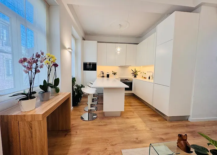 Bright And Cozy In Principe Real Apartman